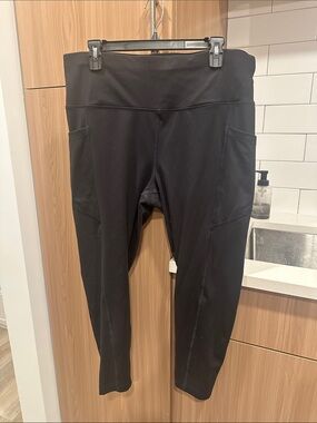 Velocity Black Workout Leggings with Side Pockets
